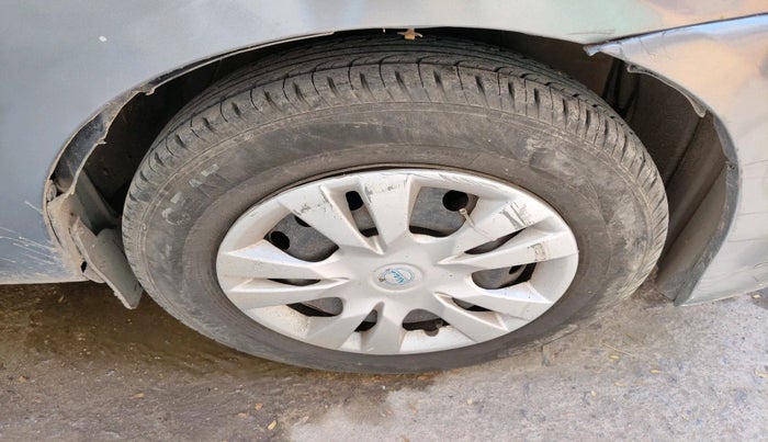 2017 Toyota Etios GD, Diesel, Manual, 1,71,660 km, tyre