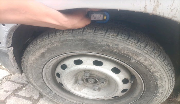 2017 Mahindra Kuv100 K2 PLUS D 6 STR, Diesel, Manual, 81,030 km, tyre