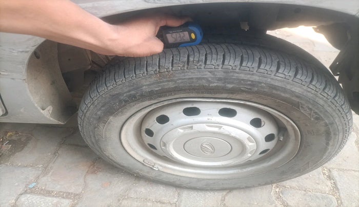 2017 Mahindra Kuv100 K2 PLUS D 6 STR, Diesel, Manual, 81,030 km, tyre