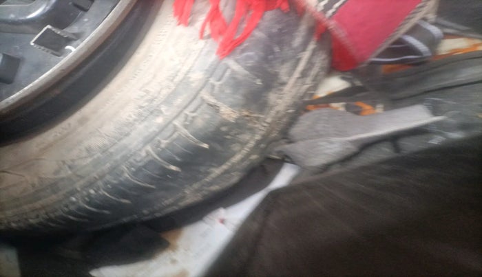 2017 Mahindra Kuv100 K2 PLUS D 6 STR, Diesel, Manual, 81,030 km, tyre