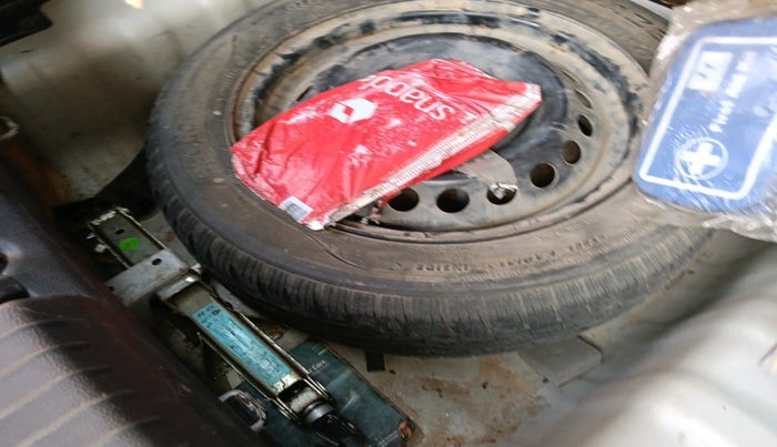 2015 Hyundai Grand i10 SPORTZ 1.2 KAPPA VTVT, Petrol, Manual, 63,528 km, tyre