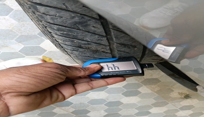 2015 Hyundai Grand i10 SPORTZ 1.2 KAPPA VTVT, Petrol, Manual, 63,528 km, tyre