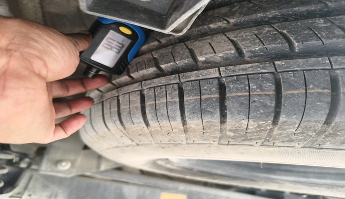 2021 Tata Harrier XZ PLUS 2.0L DARK EDITION, Diesel, Manual, 80,029 km, tyre