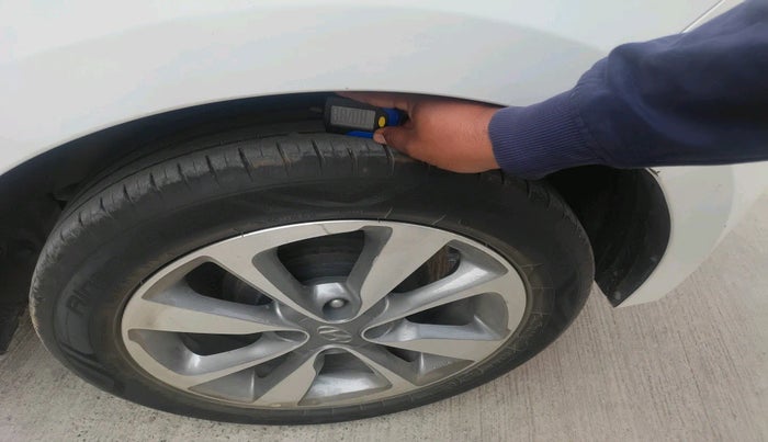 2014 Hyundai i20 ASTA 1.2, Petrol, Manual, 16,799 km, tyre