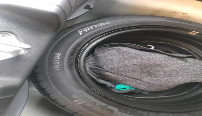 2014 Hyundai i20 ASTA 1.2, Petrol, Manual, 16,799 km, tyre