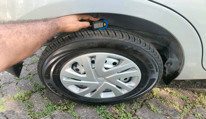 2025 Maruti New Wagon-R LXI CNG 1.0, Petrol, Manual, 345 km, tyre