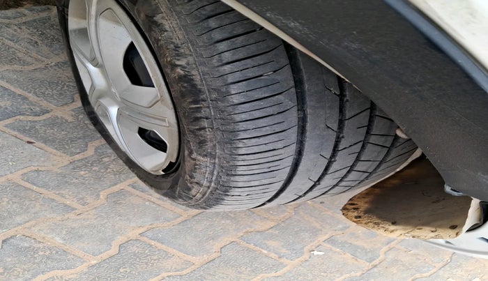 2018 Tata NEXON XM DIESEL, Diesel, Manual, 1,00,217 km, tyre