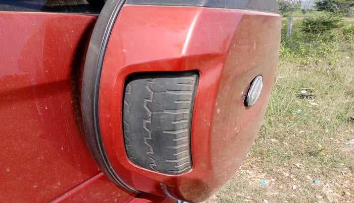 2016 Mahindra TUV300 T8, Diesel, Manual, 1,39,442 km, tyre