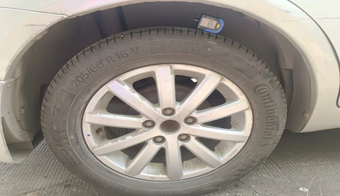 2010 Maruti SX4 ZXI, Petrol, Manual, 48,425 km, tyre