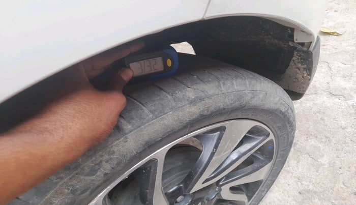 2021 Maruti Baleno ZETA PETROL 1.2, Petrol, Manual, 68,511 km, tyre