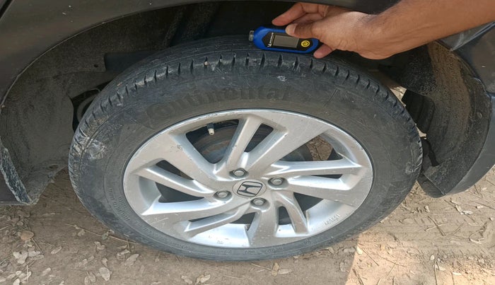 2016 Honda Jazz 1.2L I-VTEC V, Petrol, Manual, 99,130 km, tyre