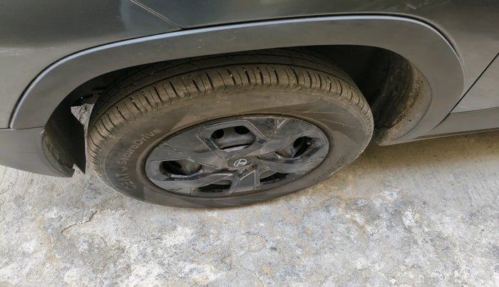 2024 Tata PUNCH ADVENTURE MT, Petrol, Manual, 13,059 km, tyre