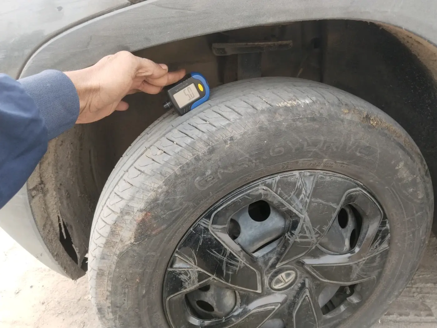 2024 Tata PUNCH PURE MT CNG, Petrol, Manual, 5,30,000 km, tyre