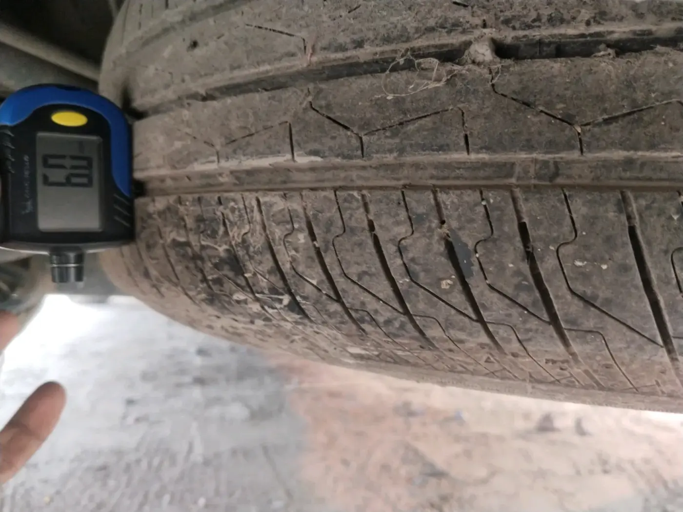 2024 Tata PUNCH PURE MT CNG, Petrol, Manual, 5,30,000 km, tyre
