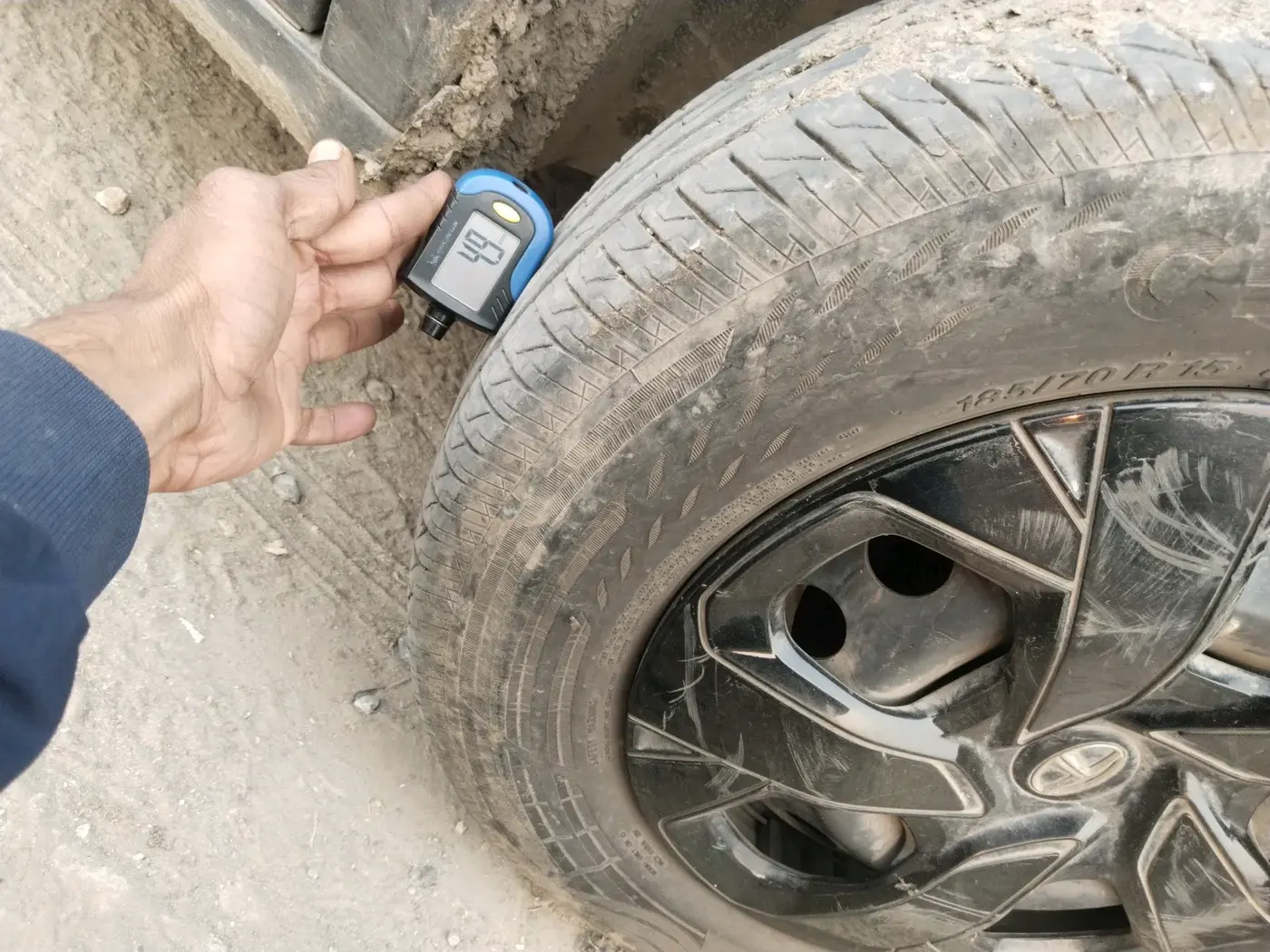 2024 Tata PUNCH PURE MT CNG, Petrol, Manual, 5,30,000 km, tyre