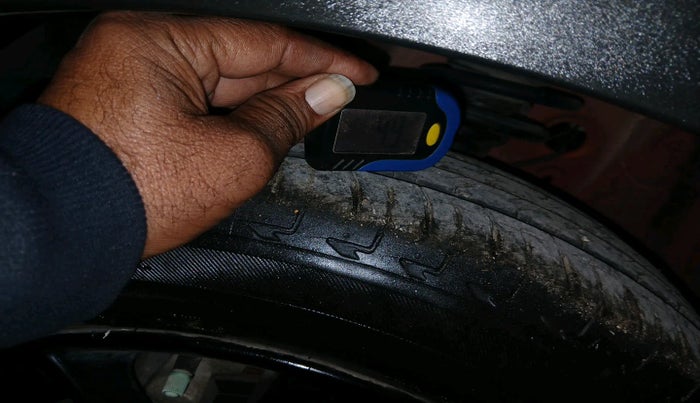 2017 Maruti IGNIS ALPHA 1.2 DUAL TONE, Petrol, Manual, 6,957 km, tyre