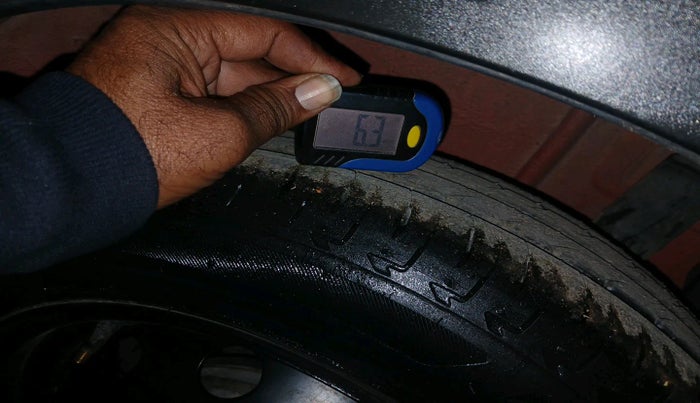 2017 Maruti IGNIS ALPHA 1.2 DUAL TONE, Petrol, Manual, 6,957 km, tyre