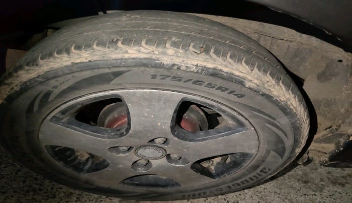 2015 Honda Amaze 1.2L I-VTEC S, Petrol, Manual, 85,334 km, tyre