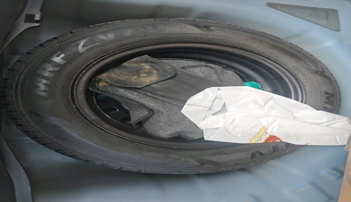 2018 Hyundai Elite i20 ASTA 1.2, Petrol, Manual, 75,677 km, tyre