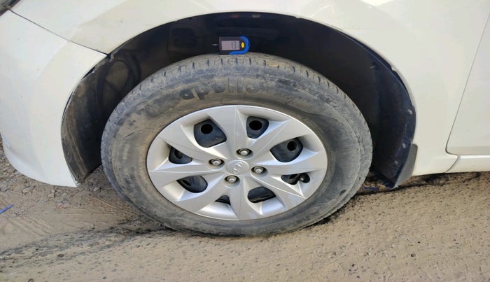 2017 Hyundai Elite i20 MAGNA EXECUTIVE 1.2, Petrol, Manual, 54,985 km, tyre