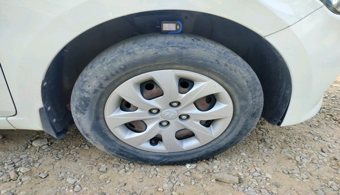 2017 Hyundai Elite i20 MAGNA EXECUTIVE 1.2, Petrol, Manual, 54,985 km, tyre