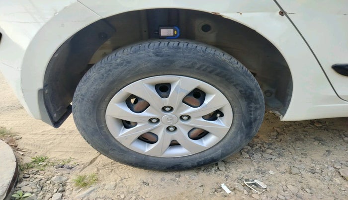 2017 Hyundai Elite i20 MAGNA EXECUTIVE 1.2, Petrol, Manual, 54,985 km, tyre