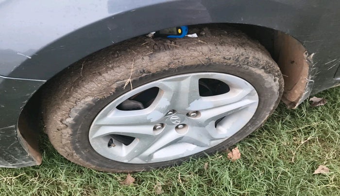 2017 Hyundai Elite i20 ASTA 1.2, Petrol, Manual, 83,069 km, tyre