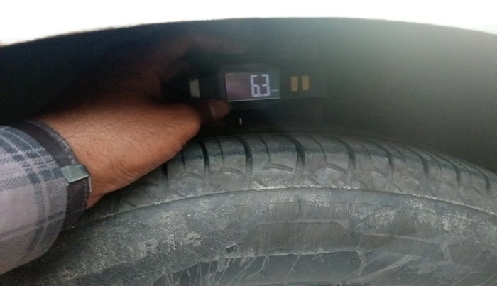 2014 Ford Figo EXI 1.4 DIESEL, Diesel, Manual, 1,22,220 km, tyre