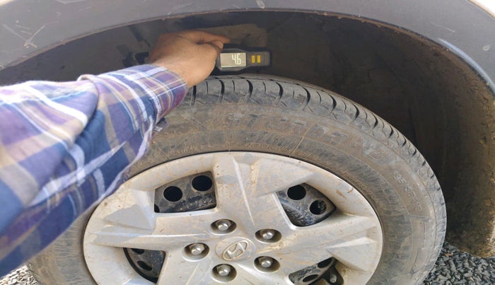 2022 Hyundai VENUE S+ 1.2, Petrol, Manual, 79,128 km, tyre