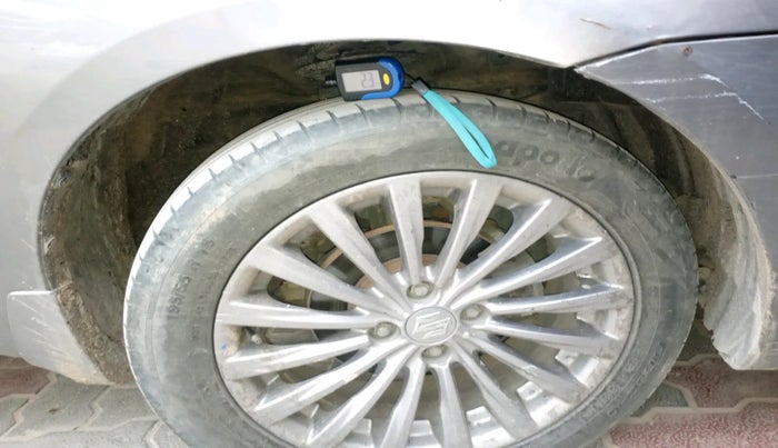 2017 Maruti Ciaz ALPHA  AT 1.4  PETROL, Petrol, Automatic, 1,30,584 km, tyre