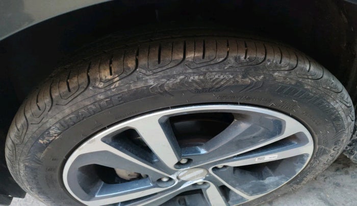 2023 Tata ALTROZ XZA, Petrol, Automatic, 10,674 km, tyre