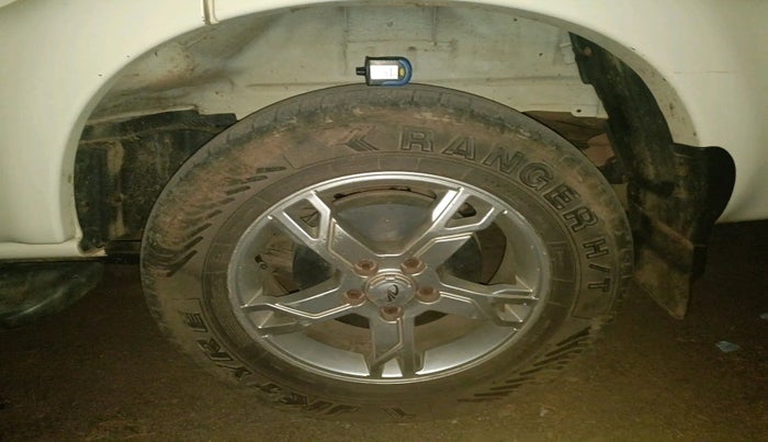 2020 Mahindra Scorpio S5, Diesel, Manual, 1,44,176 km, tyre