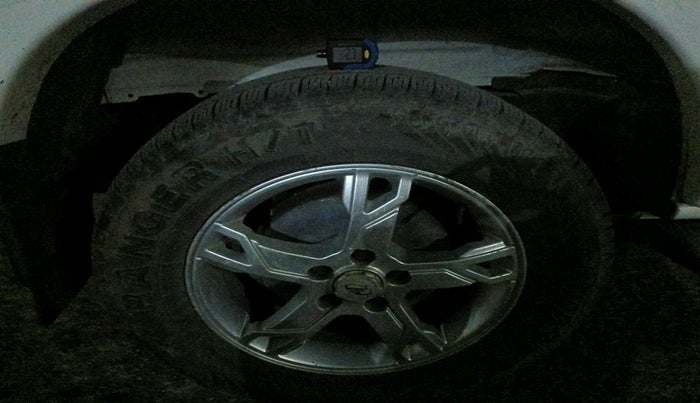 2020 Mahindra Scorpio S5, Diesel, Manual, 1,44,176 km, tyre