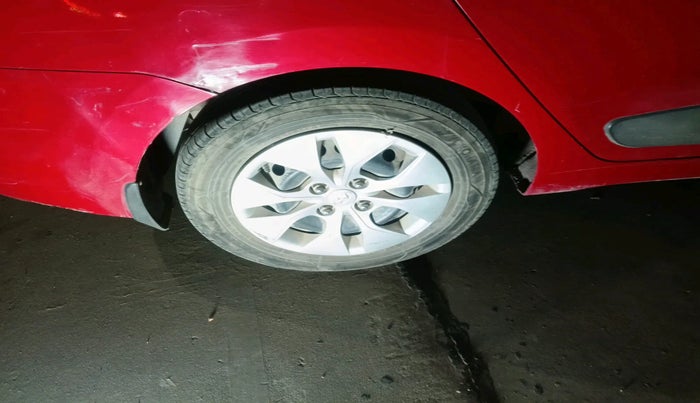 2014 Hyundai Xcent S 1.2, Petrol, Manual, 1,37,978 km, tyre