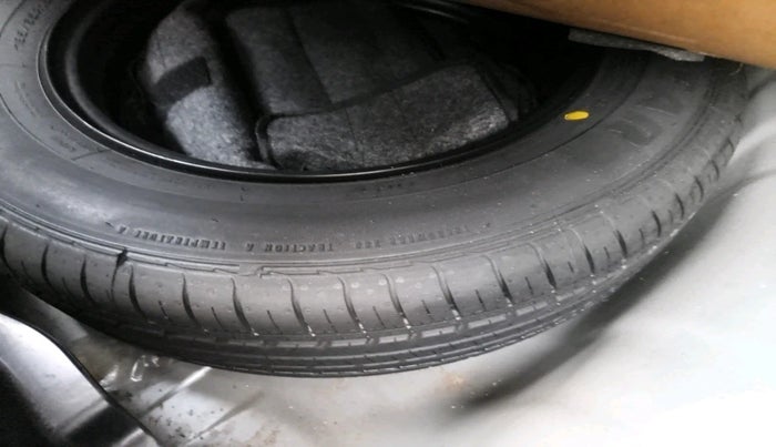 2022 KIA SONET HTK PLUS 1.2, Petrol, Manual, 6,760 km, tyre