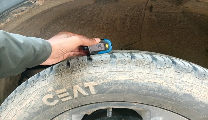 2022 Mahindra Thar LX HT PETROL 4WD MT, Petrol, Manual, 36,719 km, tyre