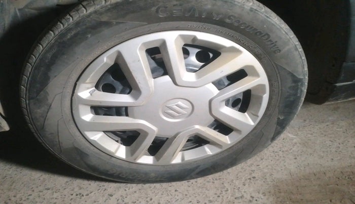 2018 Maruti Vitara Brezza VDI, Diesel, Manual, 1,35,312 km, tyre