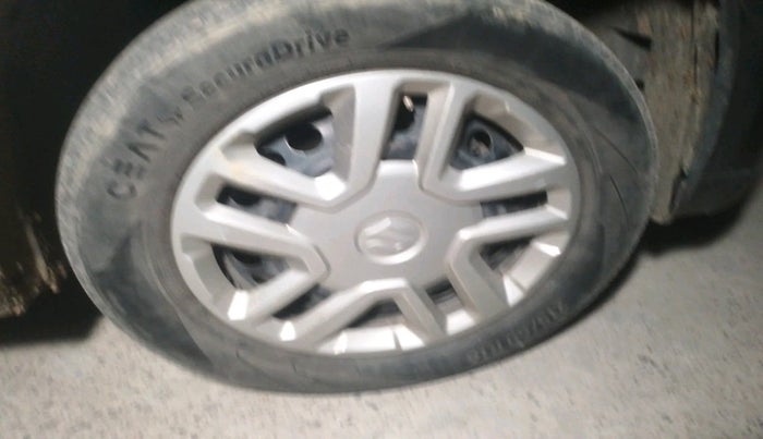 2018 Maruti Vitara Brezza VDI, Diesel, Manual, 1,35,312 km, tyre