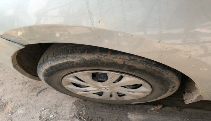 2019 Maruti Dzire VXI, Petrol, Manual, 33,588 km, tyre