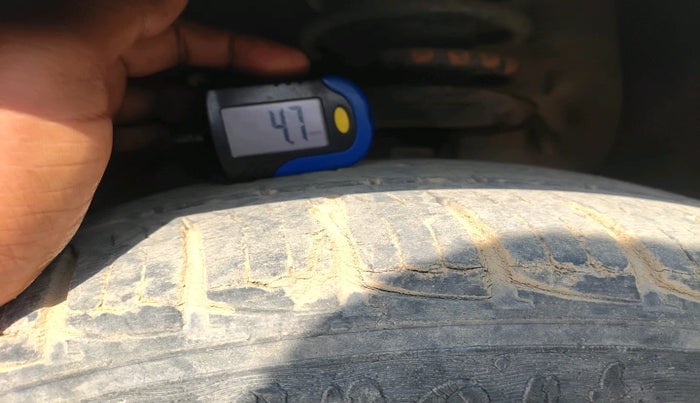 2013 Skoda Laura AMBIENTE 2.0 TDI CR AT, Diesel, Automatic, 1,14,354 km, tyre