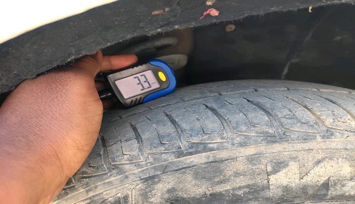 2013 Skoda Laura AMBIENTE 2.0 TDI CR AT, Diesel, Automatic, 1,14,354 km, tyre