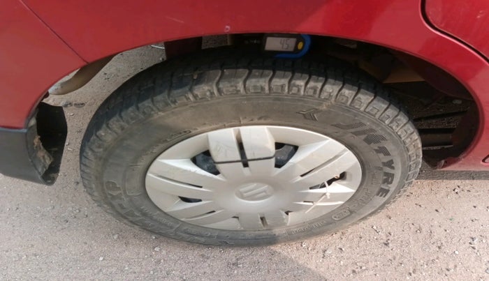 2017 Maruti Alto 800 VXI, Petrol, Manual, 29,229 km, tyre