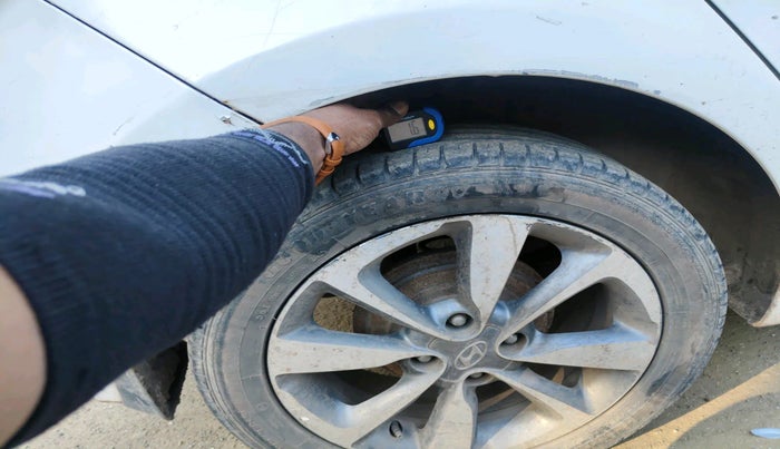 2014 Hyundai Elite i20 SPORTZ 1.2 (O), Petrol, Manual, 94,350 km, tyre