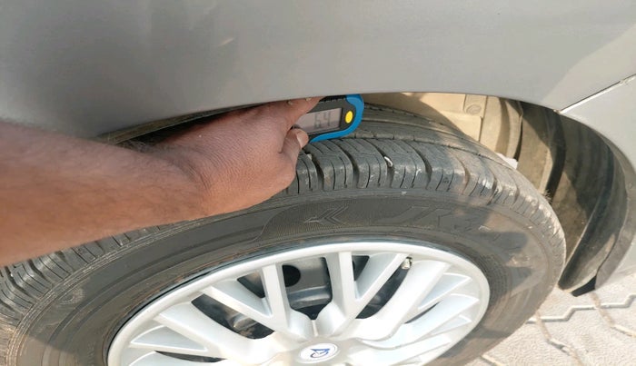 2014 Maruti Wagon R 1.0 VXI, Petrol, Manual, 71,199 km, tyre