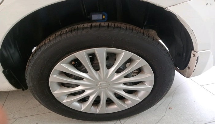 2014 Maruti Ciaz VDI, Diesel, Manual, 1,50,723 km, tyre