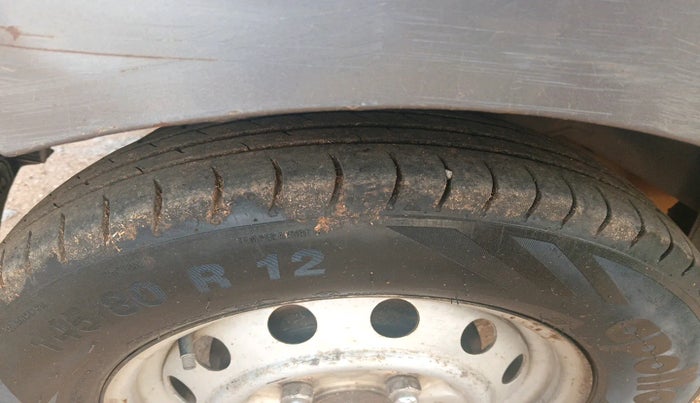 2013 Hyundai Eon D-LITE+, Petrol, Manual, 93,813 km, tyre