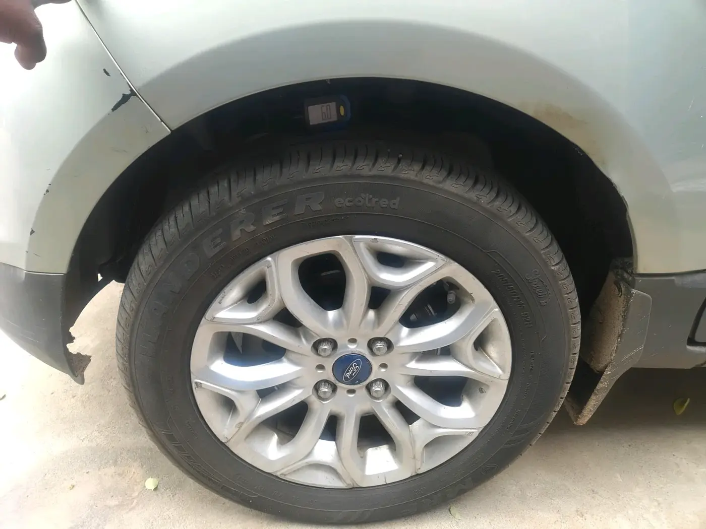 2014 Ford Ecosport TITANIUM 1.5L DIESEL, Diesel, Manual, 1,06,657 km, tyre