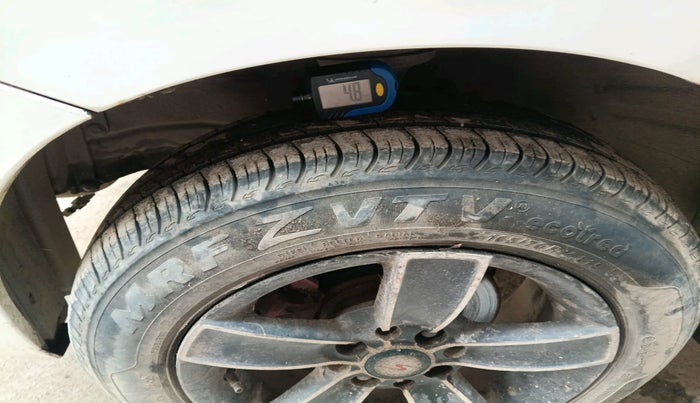 2015 Maruti Wagon R 1.0 LXI CNG, Petrol, Manual, 80,905 km, tyre