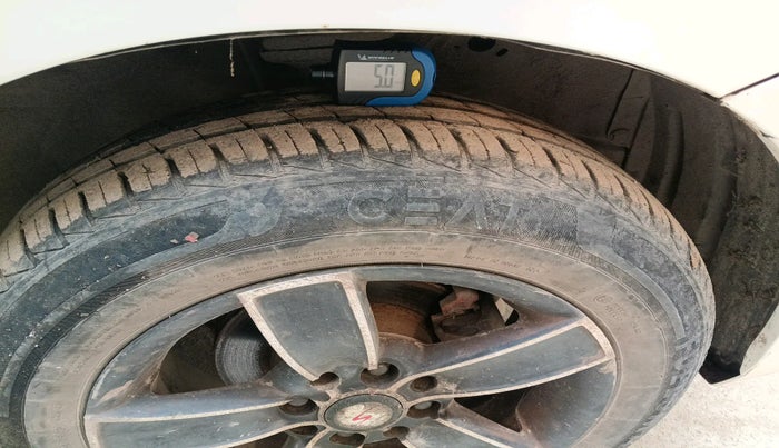 2015 Maruti Wagon R 1.0 LXI CNG, Petrol, Manual, 80,905 km, tyre