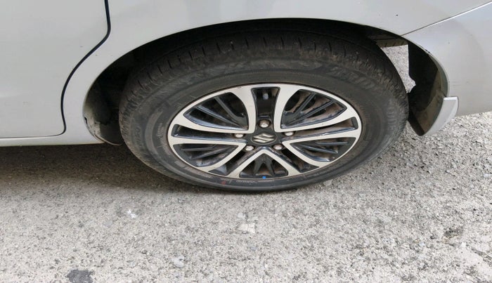 2022 Maruti Ertiga ZXI  CNG, Petrol, Manual, 80,543 km, tyre